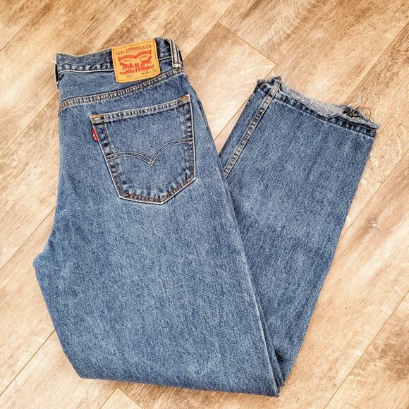 Levi's 550 Relaxed Fit Frayed Bottom Jeans 36/32 - Picture 3 of 9